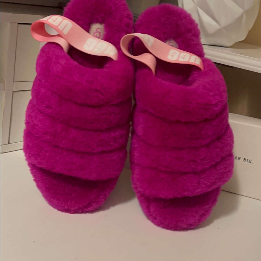 UGG Women's Fuzzy Pink Slippers